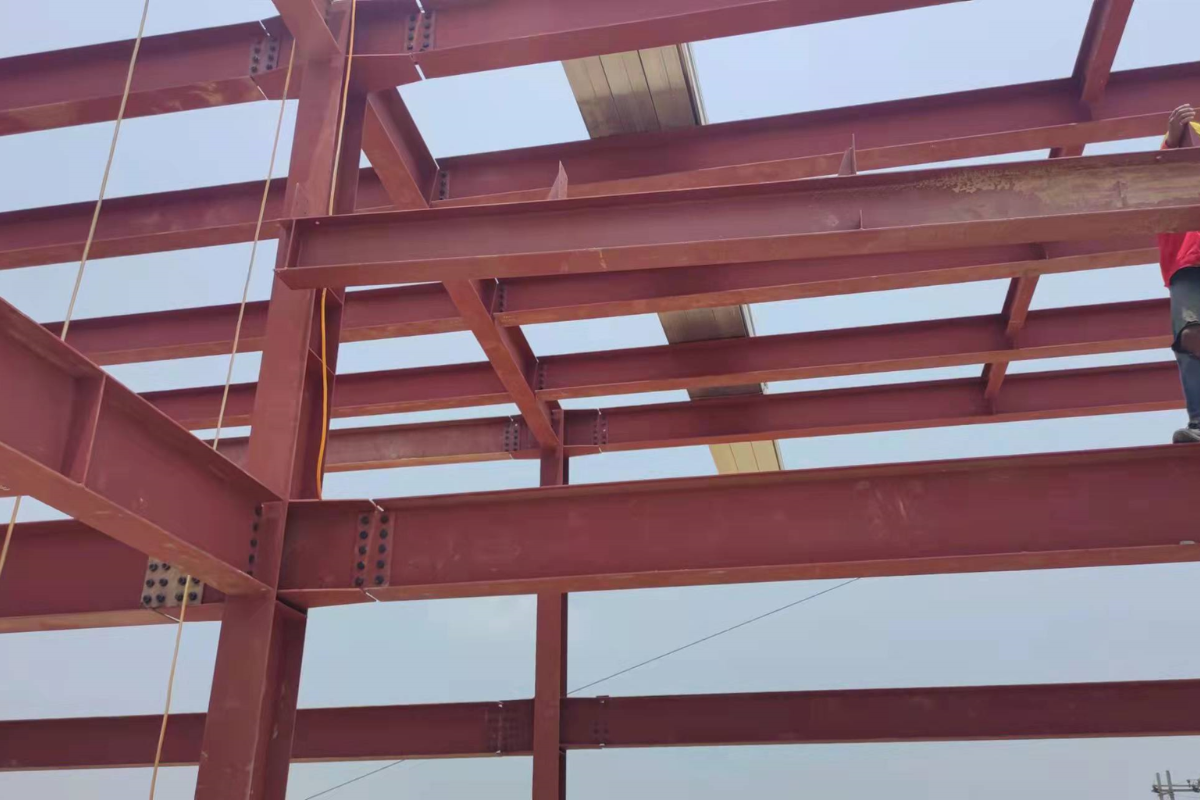 emerald-ecommerce-center-steel-connection-detail