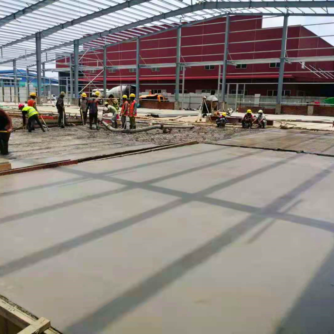 myanmar-yi-jin-steel-structure-warehouse-ground-slab-concrete-pour