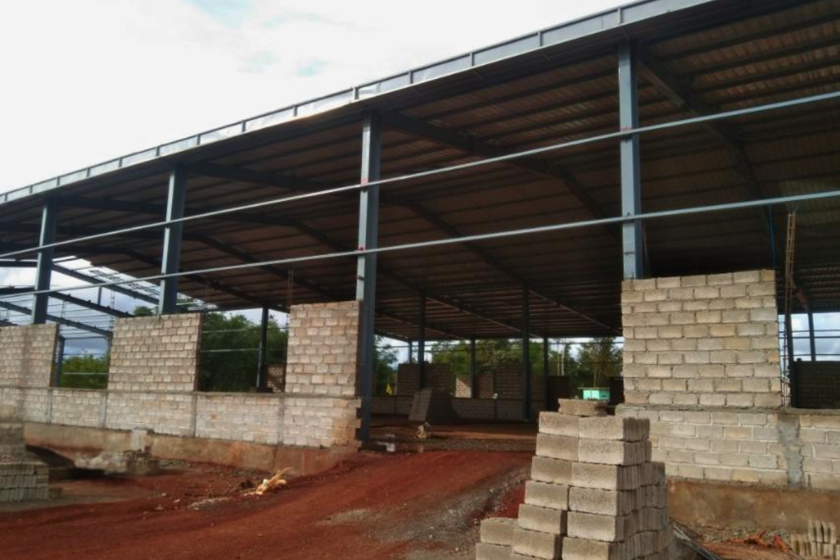 ctc-tea-factory-aung-pan-brick-wall-installatiion-side-view
