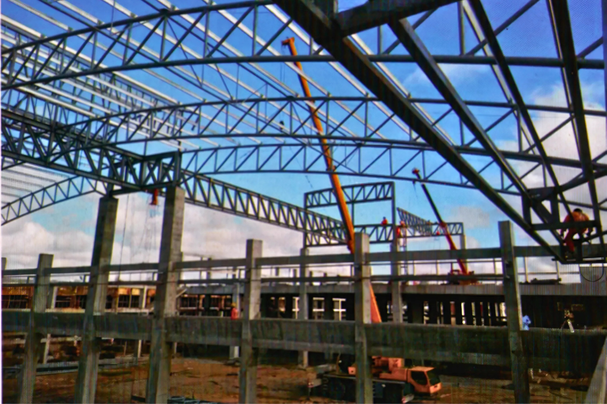 eac-mandalay-steel-pipe-truss-roof-installation