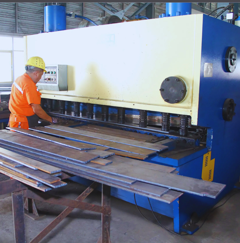 myanmar-yi-jin-steel-structure-fabrication-factory-plate-shearing-machine