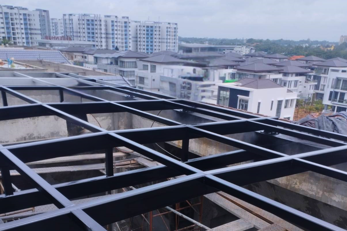 steel-structure-roof-frame-site-installation-parami-luxury-villa-yagon