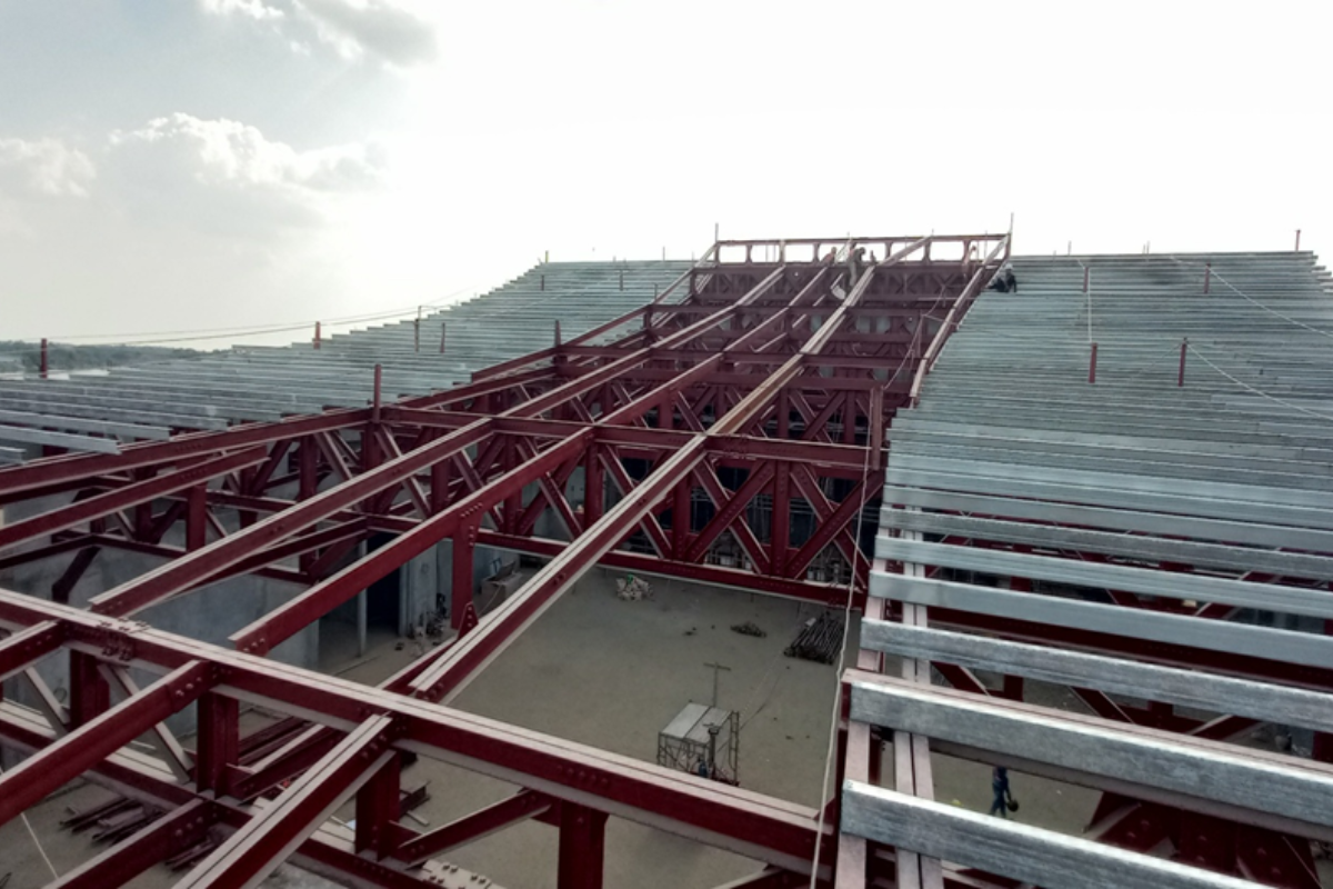 university-wisdom-land-convocation-hall-steel-structure-installation-hlegu-yangon-myanmar-myanmar-yi-jin-steel-structure (1)
