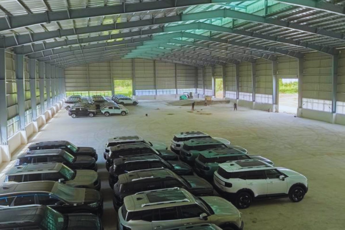 vehical-storage-steel-structure-warehouse